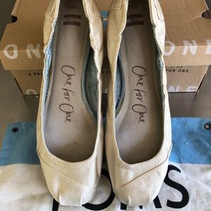 TOMS Ballet Flat size 9